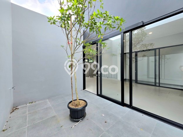 Hunian Mewah Siap Huni LT 120m2 di BSD, Tangerang Selatan Hunian Mewah Siap Huni LT 120m2 di BSD, Tangerang Selatan