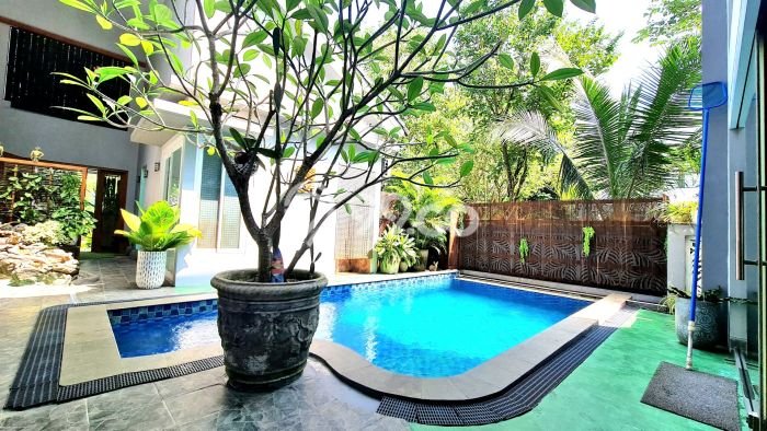 Dijual Rumah Luas Elegan Dengan View Eksklusif di BSD, Tangerang Dijual Rumah Luas Elegan Dengan View Eksklusif di BSD, Tangerang