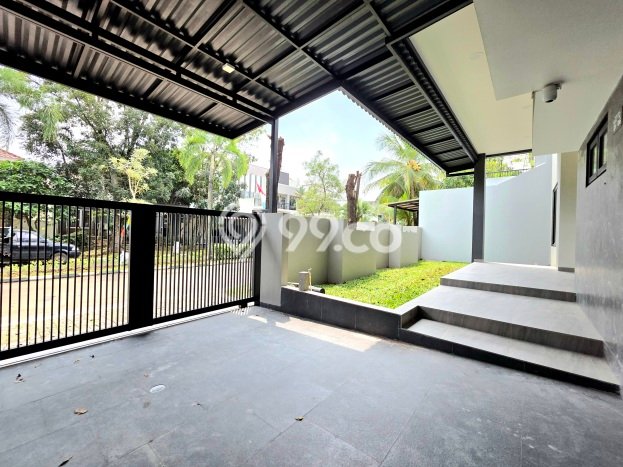 Rumah Eksklusif Dijual LT 375m2 di BSD, Tangerang Selatan Rumah Eksklusif Dijual LT 375m2 di BSD, Tangerang Selatan