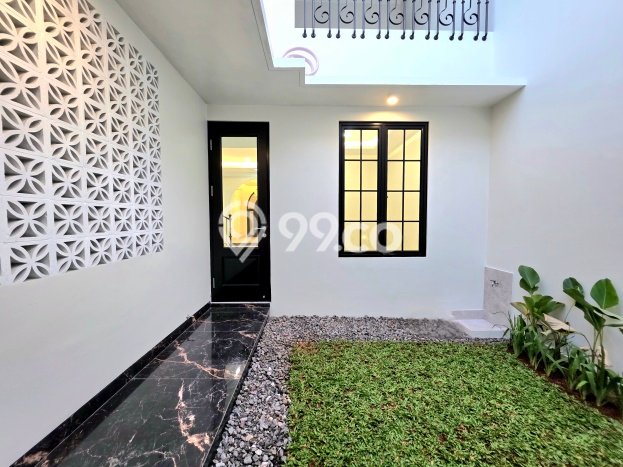 Rumah Luxury Modern Tanpa Renovasi di BSD City Tangerang Rumah Luxury Modern Tanpa Renovasi di BSD City Tangerang