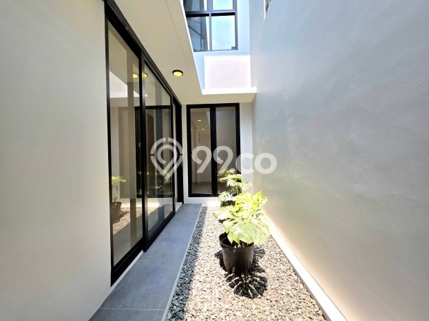 Hunian Mewah Siap Huni LT 120m2 di BSD, Tangerang Selatan Hunian Mewah Siap Huni LT 120m2 di BSD, Tangerang Selatan