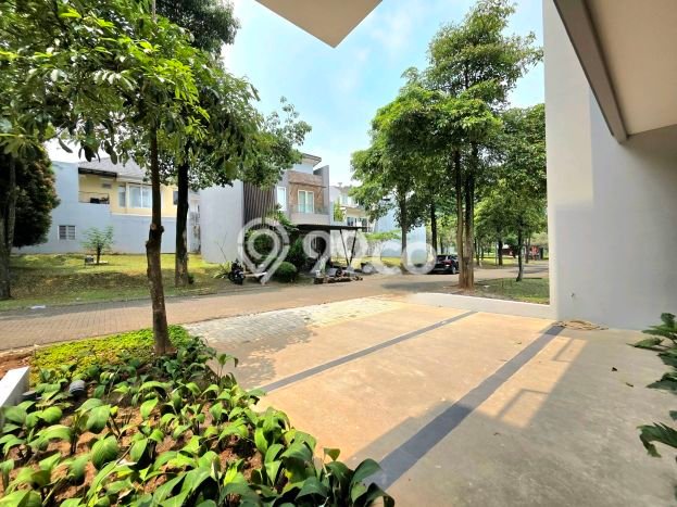 Hunian Mewah Siap Huni LT 120m2 di BSD, Tangerang Selatan Hunian Mewah Siap Huni LT 120m2 di BSD, Tangerang Selatan