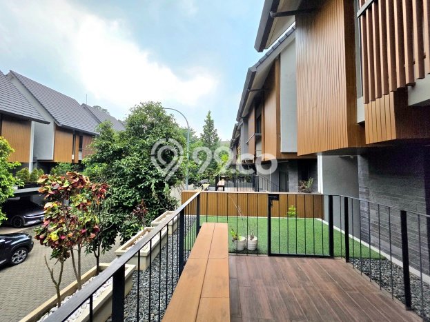 Dijual Rumah Premium dengan Fasilitas Sekitar Komplit di BSD, Tangerang Selatan Dijual Rumah Premium dengan Fasilitas Sekitar Komplit di BSD, Tangerang Selatan