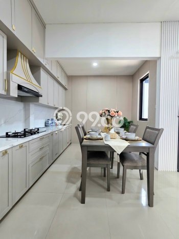 Hunian Mewah Dijual LT 180m2 di BSD, Tangerang Selatan Hunian Mewah Dijual LT 180m2 di BSD, Tangerang Selatan