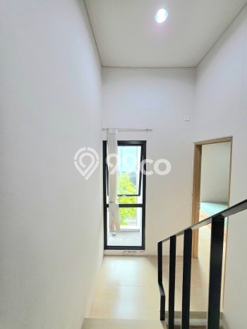 Rumah Modern Cantik 3 KT Bisa Langsung Pindah di BSD Rumah Modern Cantik 3 KT Bisa Langsung Pindah di BSD