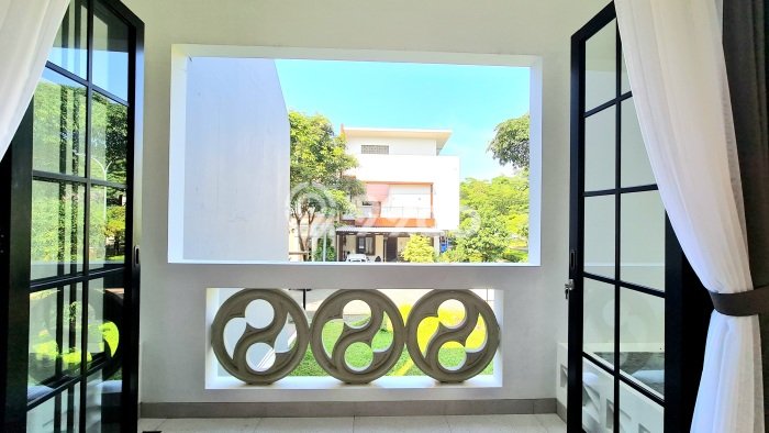 Rumah Kawasan BSD, LT 151m², LB 378m² Rumah Kawasan BSD, LT 151m², LB 378m²