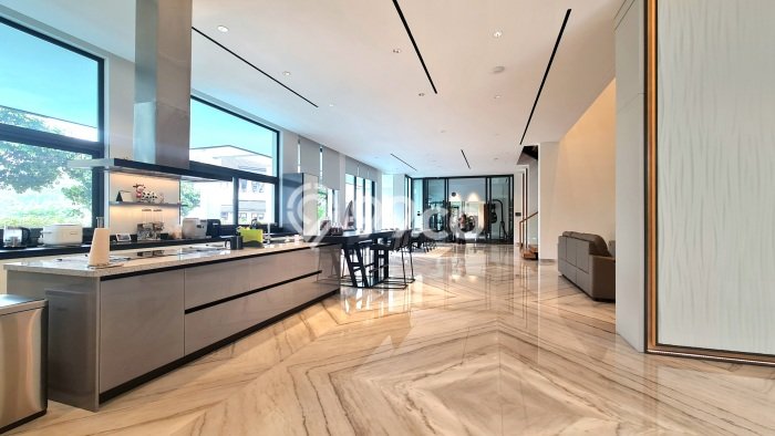 Rumah Luxury Modern Siap Huni di BSD Tangerang Rumah Luxury Modern Siap Huni di BSD Tangerang