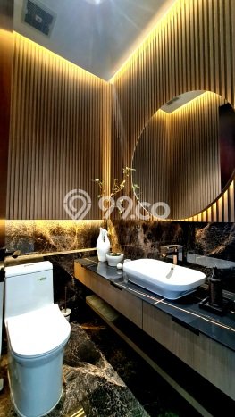Jual Rumah Luas Megah Dengan View Eksklusif di BSD, Tangerang Jual Rumah Luas Megah Dengan View Eksklusif di BSD, Tangerang