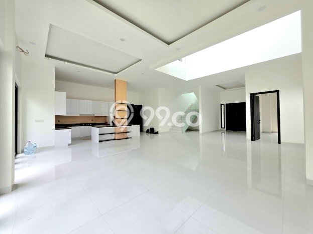 Rumah Eksklusif Dijual LT 375m2 di BSD, Tangerang Selatan Rumah Eksklusif Dijual LT 375m2 di BSD, Tangerang Selatan