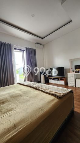 HOT DEAL! Rumah Berkualitas di BSD Eminent, Tangerang, Luas 200m² LB 185m² HOT DEAL! Rumah Berkualitas di BSD Eminent, Tangerang, Luas 200m² LB 185m²
