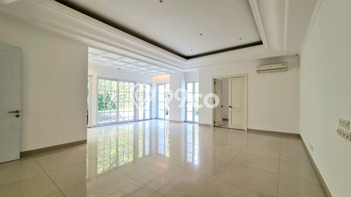 Rumah Luxury Modern Tanpa Renovasi di BSD Tangerang Rumah Luxury Modern Tanpa Renovasi di BSD Tangerang