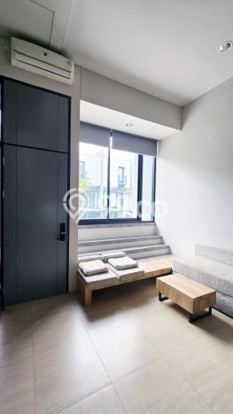 Rumah Eksklusif di BSD City, Tangerang, Luas 55m² Bangunan 77m² Rumah Eksklusif di BSD City, Tangerang, Luas 55m² Bangunan 77m²