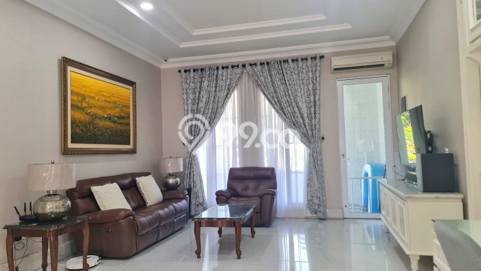 Rumah Elit Modern Tanpa Renovasi di BSD Foresta Tangerang Rumah Elit Modern Tanpa Renovasi di BSD Foresta Tangerang