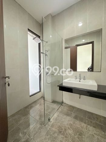 Siap Huni Rumah Mewah 4 Kamar di BSD Dekat ke Mana Saja Siap Huni Rumah Mewah 4 Kamar di BSD Dekat ke Mana Saja