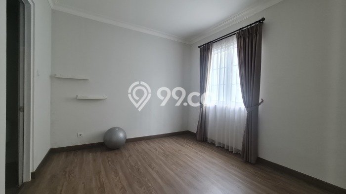 Rumah 3 Kamar Dekat Tempat Strategis di Gading Serpong, Tangerang Rumah 3 Kamar Dekat Tempat Strategis di Gading Serpong, Tangerang