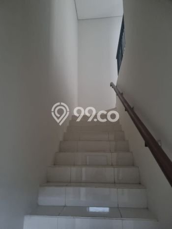 Rumah Mewah LB 140m2 Siap Huni Desain Elegan di BSD Foresta, Tangerang Rumah Mewah LB 140m2 Siap Huni Desain Elegan di BSD Foresta, Tangerang