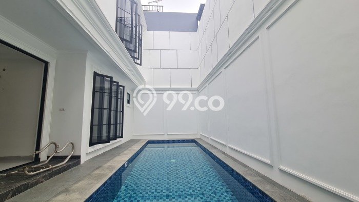 Ready to Use! Premium House LT 207m2 Desain Elegan di Bintaro Ready to Use! Premium House LT 207m2 Desain Elegan di Bintaro