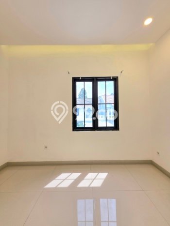 For Sale Rumah Elit Exclusive di BSD, Tangerang Selatan For Sale Rumah Elit Exclusive di BSD, Tangerang Selatan