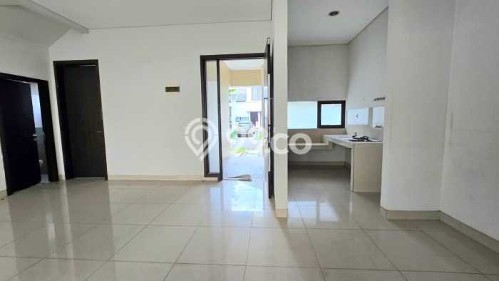 Jual Rumah Luas Megah Dengan View Cantik di BSD, Tangerang Jual Rumah Luas Megah Dengan View Cantik di BSD, Tangerang