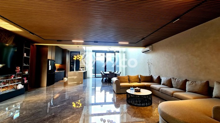 Jual Rumah Luas Megah Dengan View Eksklusif di BSD, Tangerang Jual Rumah Luas Megah Dengan View Eksklusif di BSD, Tangerang