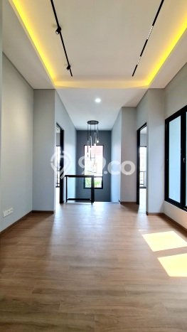 Hunian Luxury Siap Huni di Tangerang Fasilitas Premium Hunian Luxury Siap Huni di Tangerang Fasilitas Premium