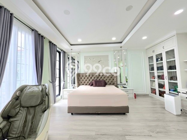 Kesempatan Investasi 5 Kamar Tidur dan 5 Kamar Mandi di Lokasi Strategis Alam Sutera, Tangerang Kesempatan Investasi 5 Kamar Tidur dan 5 Kamar Mandi di Lokasi Strategis Alam Sutera, Tangerang