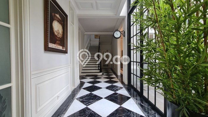 Rumah Elit Modern Tanpa Renovasi di Gading Serpong Tangerang Rumah Elit Modern Tanpa Renovasi di Gading Serpong Tangerang