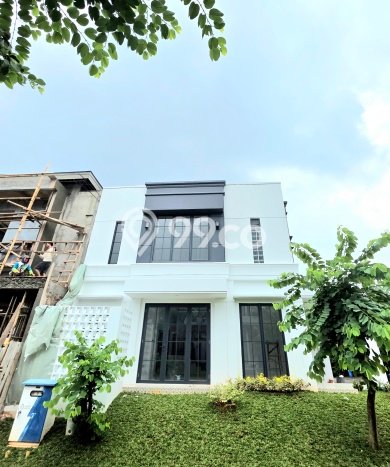 Rumah Mewah LB 180m2 Siap Huni Desain Elegan di BSD City, Tangerang Rumah Mewah LB 180m2 Siap Huni Desain Elegan di BSD City, Tangerang