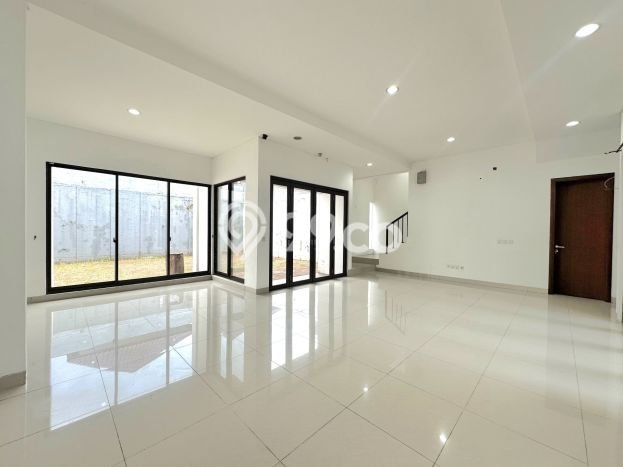 Siap Huni Rumah Mewah 4 Kamar di BSD Dekat ke Mana Saja Siap Huni Rumah Mewah 4 Kamar di BSD Dekat ke Mana Saja