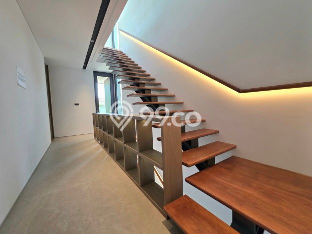 Hunian Elit LB 400m2 Siap Huni Desain Elegan di BSD City, Tangerang Hunian Elit LB 400m2 Siap Huni Desain Elegan di BSD City, Tangerang