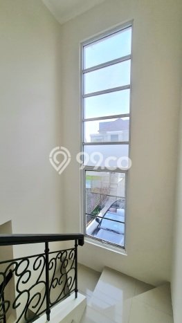 Rumah Modern di Gading Serpong, Tangerang, Luas 144m² Bangunan 132m² Rumah Modern di Gading Serpong, Tangerang, Luas 144m² Bangunan 132m²