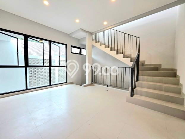 Hunian Mewah Siap Huni LT 120m2 di BSD, Tangerang Selatan Hunian Mewah Siap Huni LT 120m2 di BSD, Tangerang Selatan