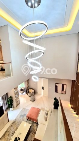 Dijual Rumah Mewah Megah Dengan View Cantik di Gading Serpong, Tangerang Dijual Rumah Mewah Megah Dengan View Cantik di Gading Serpong, Tangerang