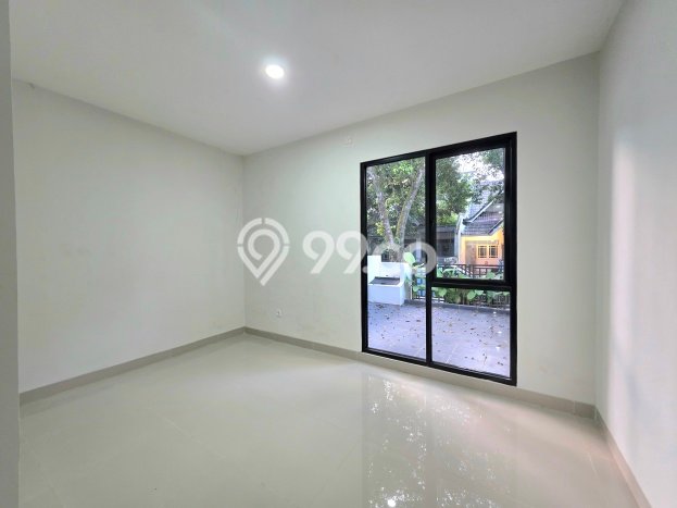 Siap Huni Rumah Mewah 4 Kamar di BSD Dekat ke Mana Saja Siap Huni Rumah Mewah 4 Kamar di BSD Dekat ke Mana Saja