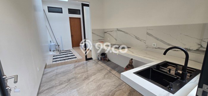 Rumah LT 212m² Akses Strategis di BSD, Dekat Pusat Kota, Tangerang Rumah LT 212m² Akses Strategis di BSD, Dekat Pusat Kota, Tangerang