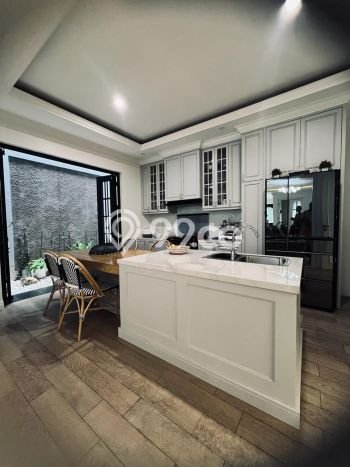 Rumah LT 144m² / LB 200m² View Laut di BSD Foresta, Tangerang Rumah LT 144m² / LB 200m² View Laut di BSD Foresta, Tangerang