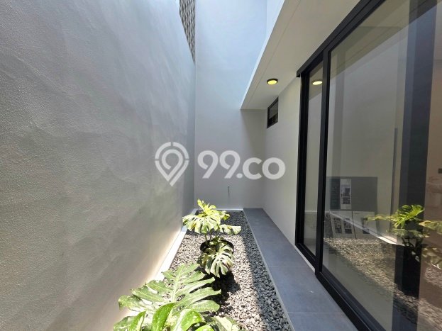 Hunian Mewah Siap Huni LT 120m2 di BSD, Tangerang Selatan Hunian Mewah Siap Huni LT 120m2 di BSD, Tangerang Selatan