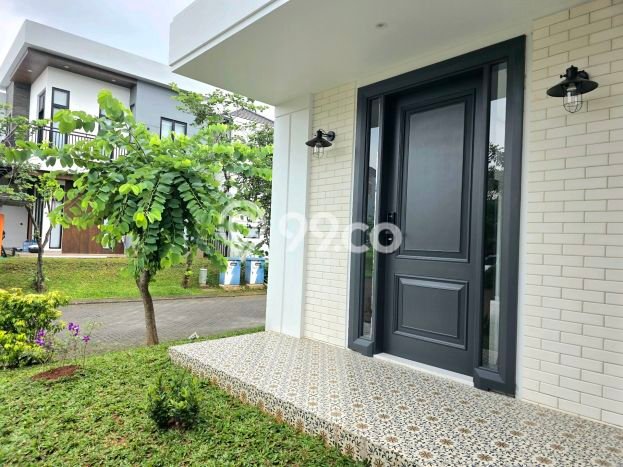 Rumah Mewah LB 180m2 Siap Huni Desain Elegan di BSD City, Tangerang Rumah Mewah LB 180m2 Siap Huni Desain Elegan di BSD City, Tangerang