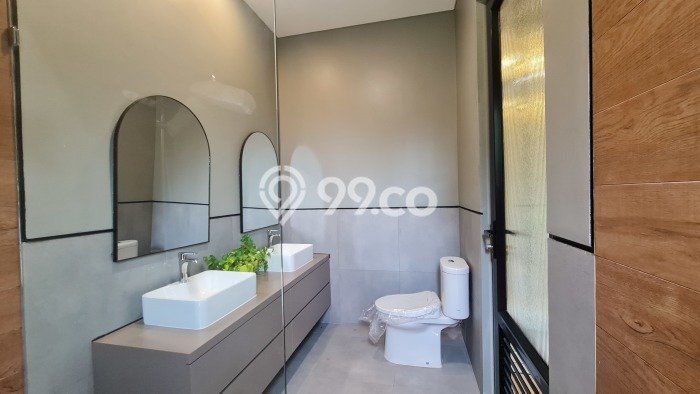 DIJUAL CEPAT! Rumah BSD Delatinos, Tangerang, LT 263m² LB 350m² DIJUAL CEPAT! Rumah BSD Delatinos, Tangerang, LT 263m² LB 350m²