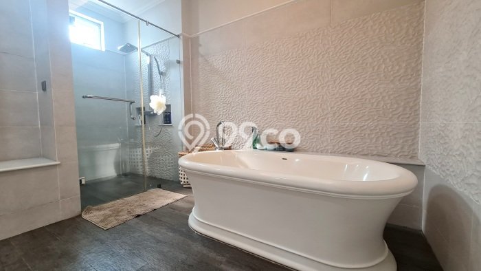 Rumah Elit Modern Tanpa Renovasi di BSD Foresta Tangerang Rumah Elit Modern Tanpa Renovasi di BSD Foresta Tangerang