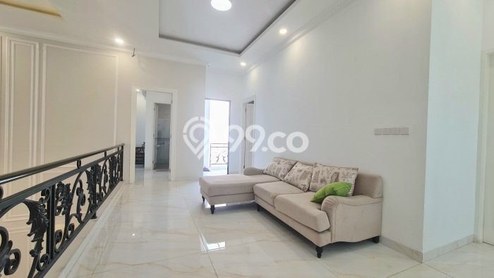 Rumah Mewah LB 405m2 Siap Pakai Desain Elegan di BSD, Tangerang Rumah Mewah LB 405m2 Siap Pakai Desain Elegan di BSD, Tangerang