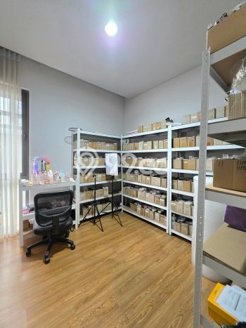 Dijual Rumah Premium dengan Fasilitas Sekitar Komplit di BSD, Tangerang Selatan Dijual Rumah Premium dengan Fasilitas Sekitar Komplit di BSD, Tangerang Selatan