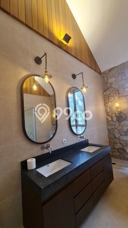 Rumah Nyaman area BSD Puspita Loka, Tangerang, LT 343m² LB 485m² Rumah Nyaman area BSD Puspita Loka, Tangerang, LT 343m² LB 485m²