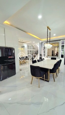Hunian Mewah LB 630m2 Siap Huni Desain Elegan di BSD, Tangerang Hunian Mewah LB 630m2 Siap Huni Desain Elegan di BSD, Tangerang