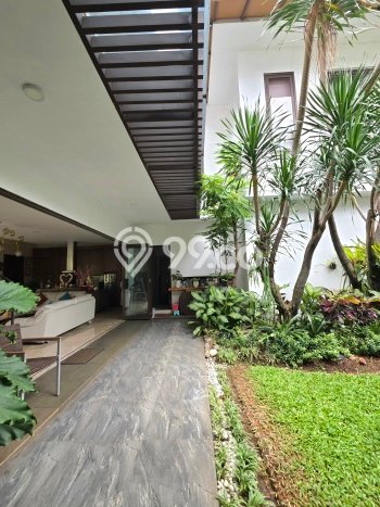 Rumah Luxury Modern Tanpa Renovasi di BSD Tangerang Rumah Luxury Modern Tanpa Renovasi di BSD Tangerang