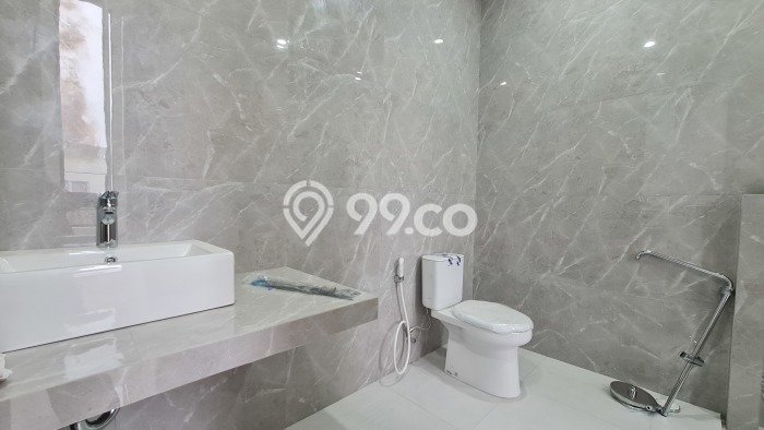 HARGA TERBAIK! Rumah Berkualitas area BSD Nusaloka, LT 130m² Bangunan 190m² HARGA TERBAIK! Rumah Berkualitas area BSD Nusaloka, LT 130m² Bangunan 190m²