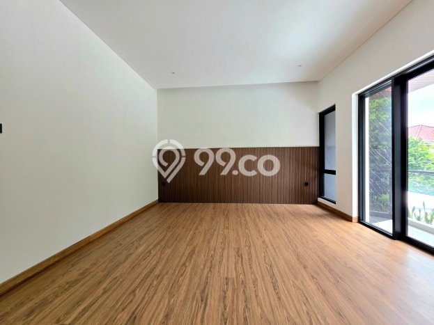 Rumah Eksklusif Dijual LT 180m2 di BSD, Tangerang Selatan Rumah Eksklusif Dijual LT 180m2 di BSD, Tangerang Selatan