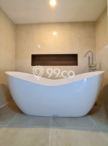 Rumah Elit Modern Tanpa Renovasi di BSD Tangerang Rumah Elit Modern Tanpa Renovasi di BSD Tangerang