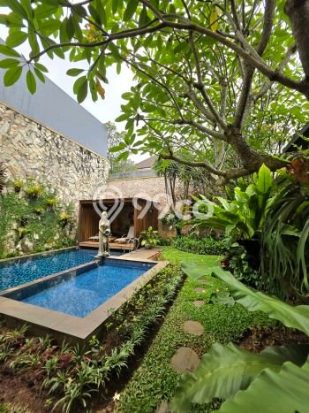 Rumah Luxury Modern Tanpa Renovasi di BSD Tangerang Rumah Luxury Modern Tanpa Renovasi di BSD Tangerang