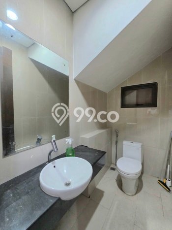 Hunian Elit LB 150m2 Siap Pakai Desain Elegan di BSD City, Tangerang Hunian Elit LB 150m2 Siap Pakai Desain Elegan di BSD City, Tangerang